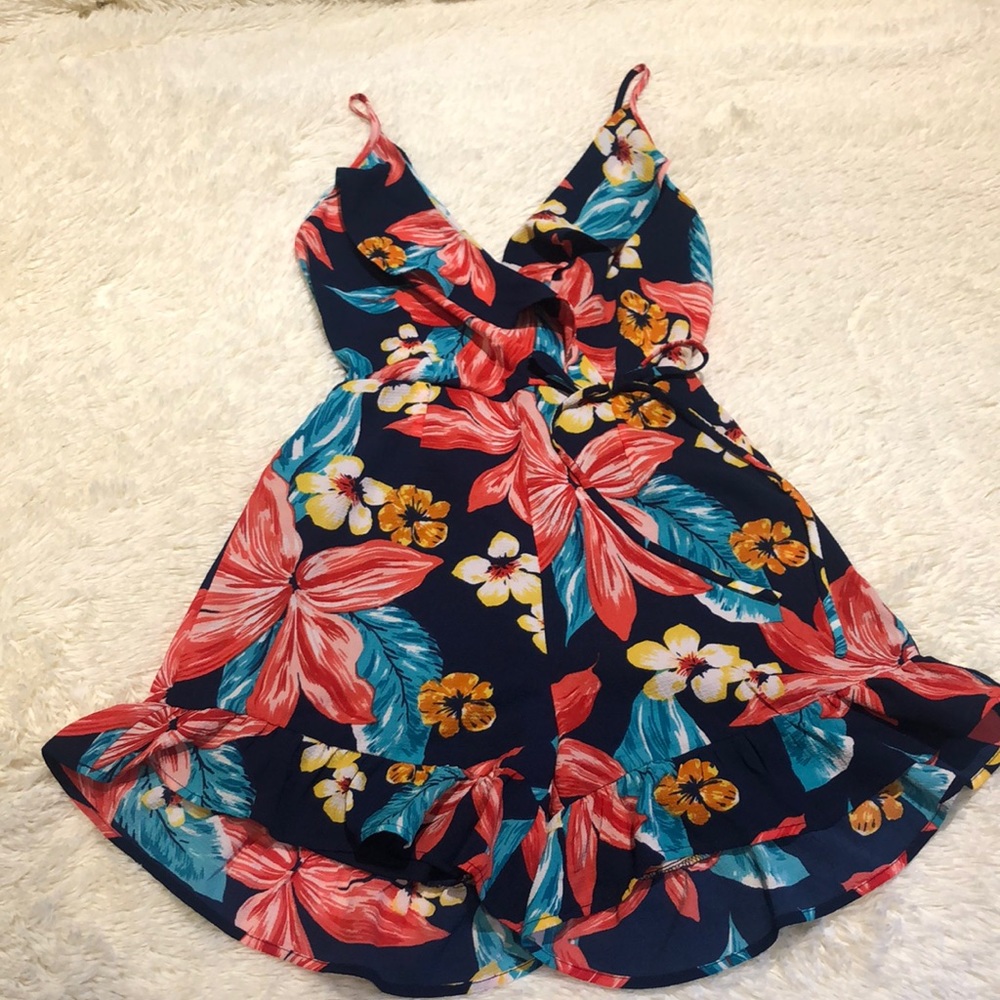 Monteau Floral Cami Romper Size S